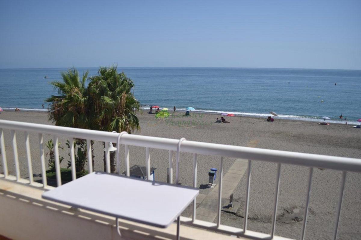 Algarrobo Costa Primera Linea De Playa Duplex Экстерьер фото